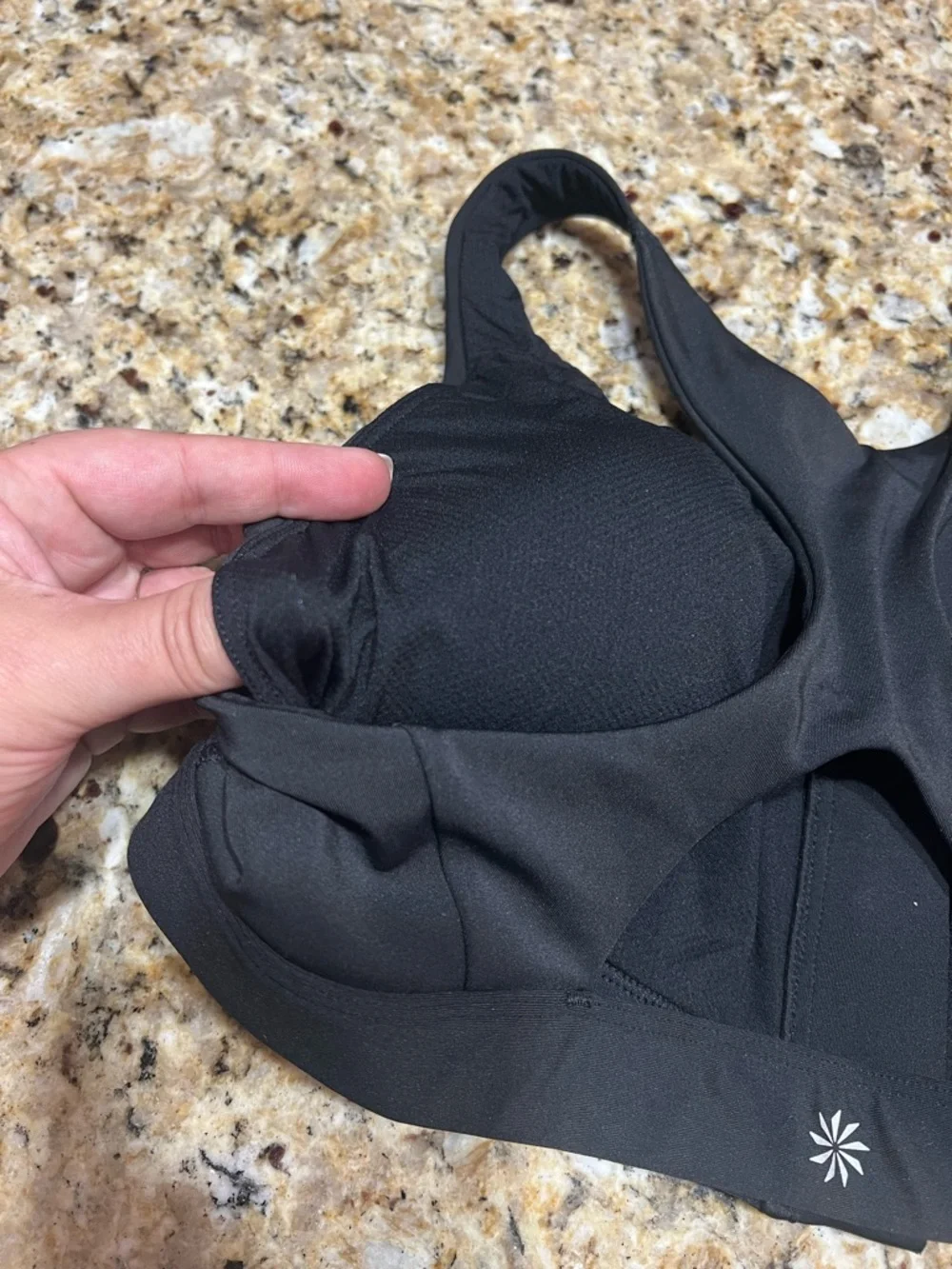 New - Athleta Ultimate Zip Front Sports Bra D-DD in Black | Size Large